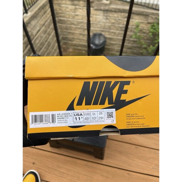 Air Jordan 1 Retro High OG ‘Taxi’ Yellow Toe 555088-711 – Size 11.5 - Preowned - Picture 9 of 9